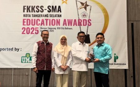 UMJ Dapat Penghargaan di FKKSS-SMA Tangsel Education Awards 2025