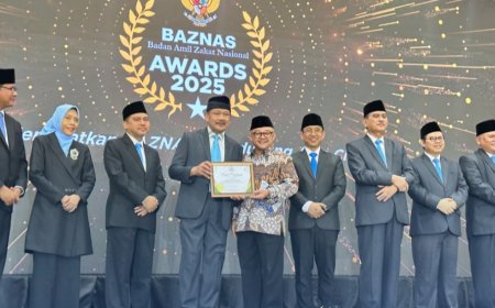 Menteri Pendukung Gerakan Zakat, Abdul Mu’ti Raih Penghargaan dari Baznas