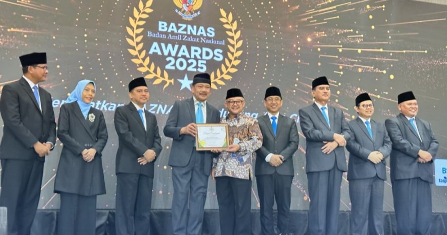 Menteri Pendukung Gerakan Zakat, Abdul Mu’ti Raih Penghargaan dari Baznas