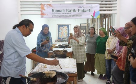 PLN UID Jakarta Raya Gandeng Rumah Batik Palbatu, Ajak Single Mom’s Indonesia Belajar Membatik