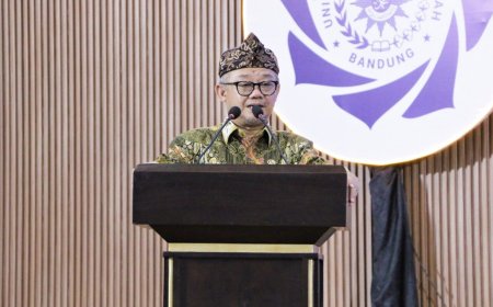 Abdul Mu’ti: Ilmu sebagai Kunci Kemajuan Bangsa