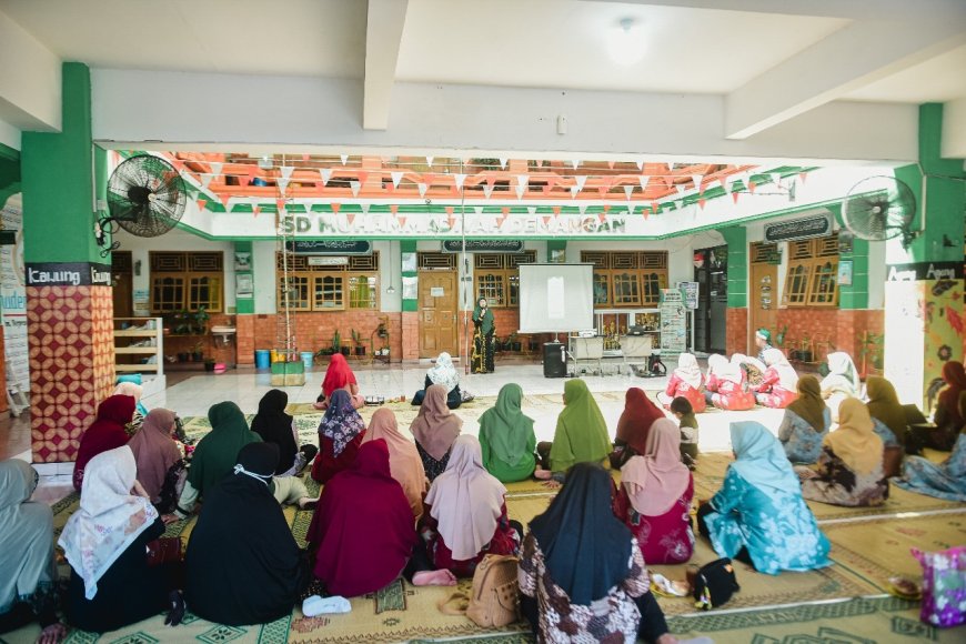 Ibu-Ibu ‘Aisyiyah Gondokusuman Ikuti Capacity Building Kurangi Plastik Sekali Pakai di Pasar Demangan