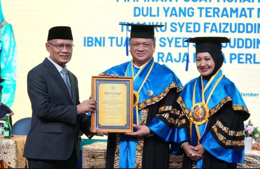 Muhammadiyah Anugerahkan Doktor Honoris Causa kepada Raja Muda Perlis Malaysia