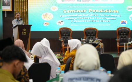 Menanamkan Karakter Siswa Hebat Menuju Indonesia Emas, Pusat Studi Muhammadiyah Gelar Seminar Pendidikan