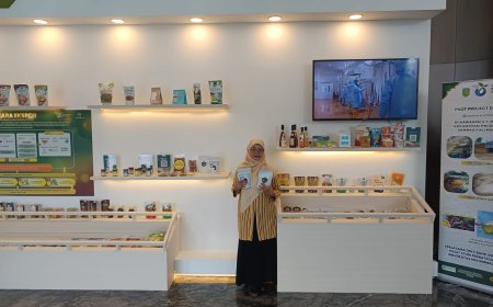 Tingkatan Ekonomi Masyarakat Pesisir, PSPP UMJ Pamerkan Produk Desa Binaan di ISEF 2025