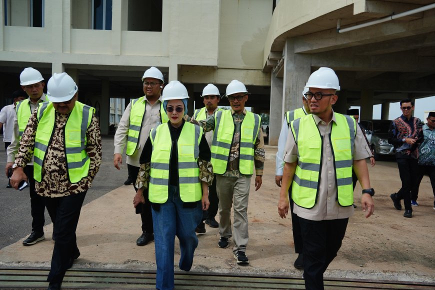 Jelang Peralihan ke Kementerian Haji dan Umrah, Wamenhaj Tinjau Aset Perhajian di Jawa Barat