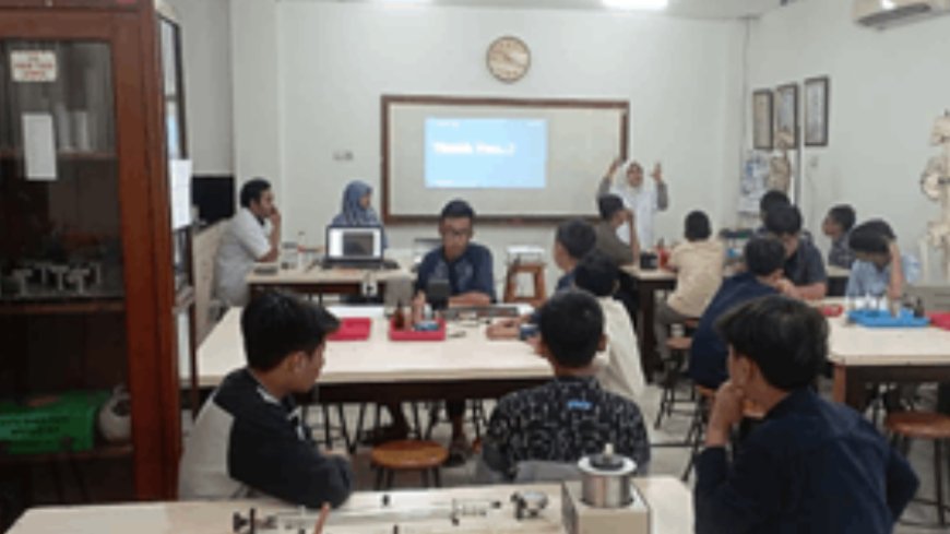 Uhamka Gelar Program Open Lab Perdana, Ajak Siswa SMA Belajar Sains Lewat Eksperimen Nyata
