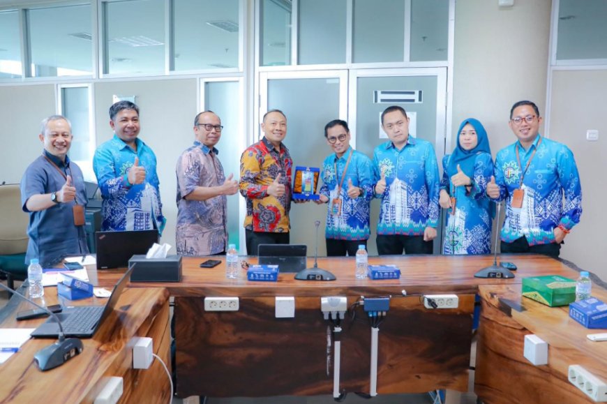 UMS Terima Kunjungan Benchmarking Unismuh Makassar, Bahas Strategi Penerimaan Mahasiswa