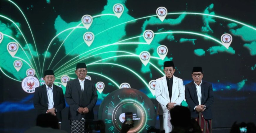 Dua Tokoh dan Satu Pesantren Muhammadiyah Raih Penghargaan di Pesantren Award 2025