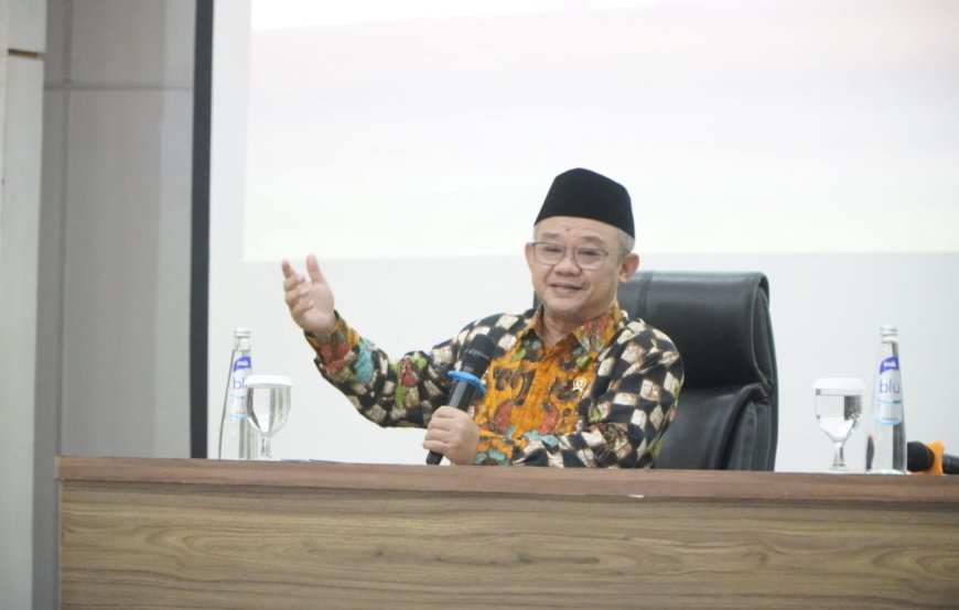 Kunjungi UM Maluku, Mendikdasmen Tekankan Pentingnya Budaya Organisasi yang Bersih dan Produktif