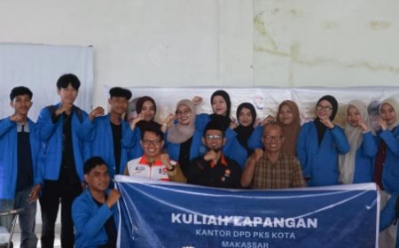 Lewat Kuliah Lapangan, Mahasiswa Ilmu Komunikasi Unismuh Pelajari Dinamika Partai Politik