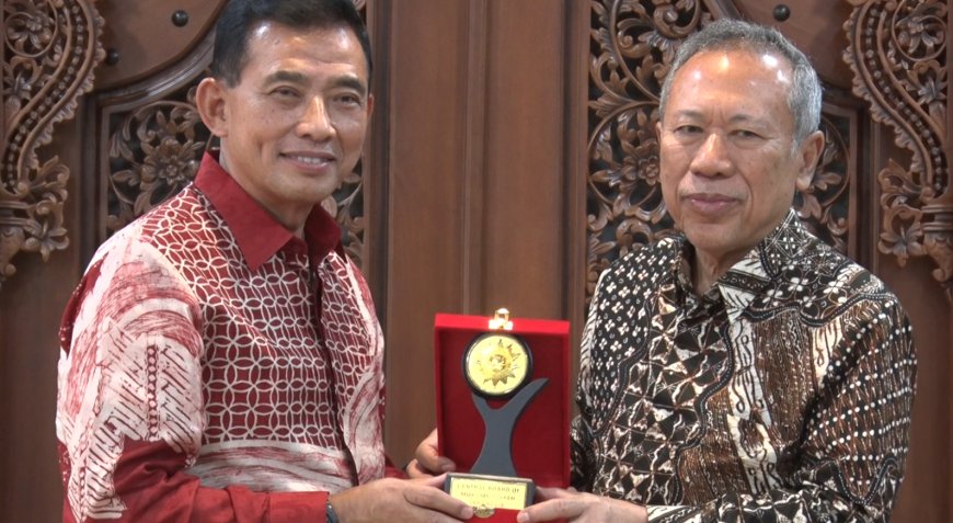 Syafiq Mughni dan Dubes RI Yuyu Sutisna Bahas Penguatan Kerja Sama Pendidikan Muhammadiyah–Maroko