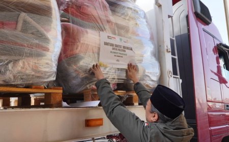 Antisipasi Musim Dingin, Lazismu Siapkan Satu Truk Kontainer Selimut untuk Gaza