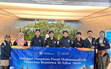 PP Muhammadiyah Berangkatkan 10 Kader Pertama Penerima Beasiswa Al-Azhar Mesir