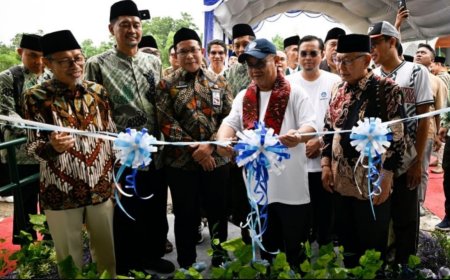 Abdul Mu’ti Hadiri Milad ke-113 PDM Sampang, Ajak Wujudkan Generasi Anak Indonesia Hebat