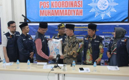 Muhammadiyah Salurkan Bantuan 30 Ton Beras Emirates Red Crescent ke Sumut dan Aceh