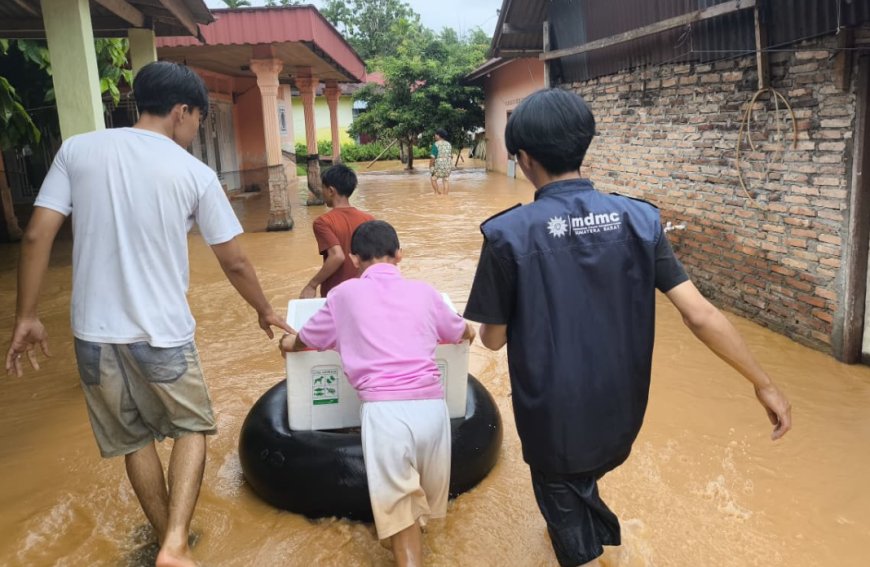 Muhammadiyah Buka Pos Layanan Darurat di Tiga Provinsi Terdampak Banjir