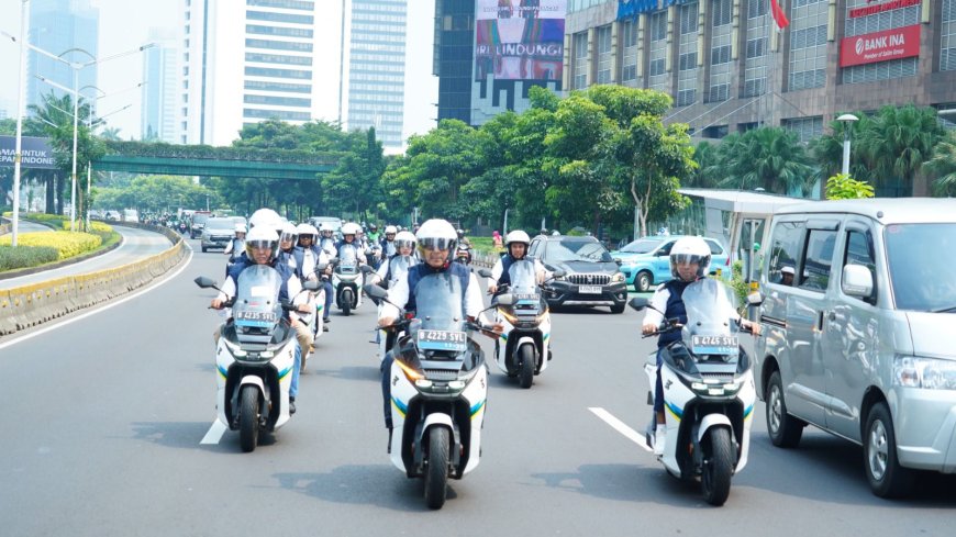 PLN Gelar Konvoi Motor Listrik Kampanyekan Udara Bersih Jakarta