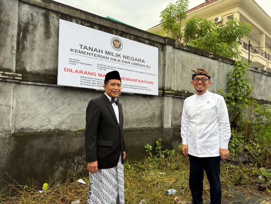 Wamenhaj Terima Hibah Tanah dari Warga Muslim Kampung Bugis Bali untuk Asrama Haji
