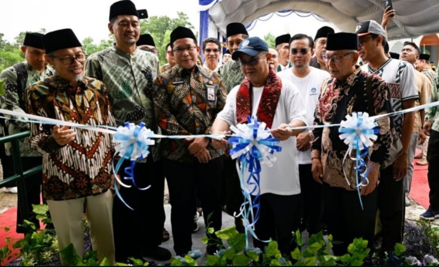 Abdul Mu’ti Hadiri Milad ke-113 PDM Sampang, Ajak Wujudkan Generasi Anak Indonesia Hebat