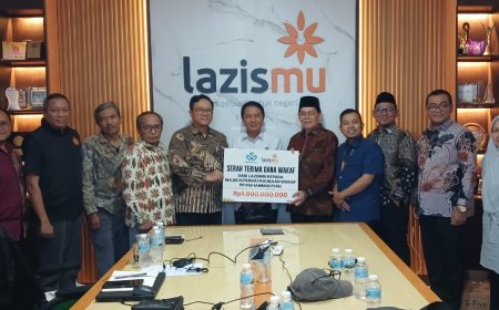 Perkuat Wakaf Produktif, Lazismu Serahkan Rp1,8 Miliar ke Majelis Wakaf PP Muhammadiyah