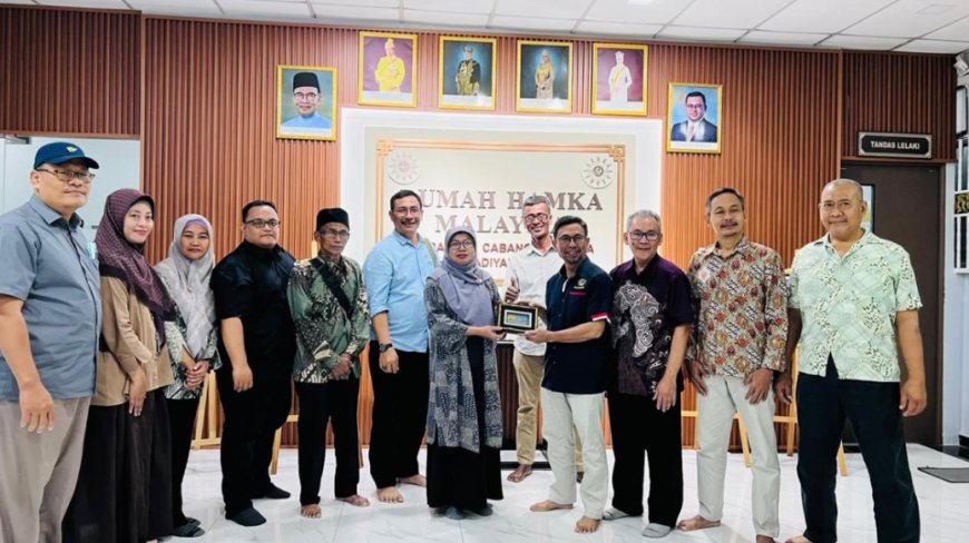 FKIP UM Gresik Perluas Jejak Internasional Lewat PLP, Literasi Migran, dan Kolaborasi Pendidikan di Malaysia