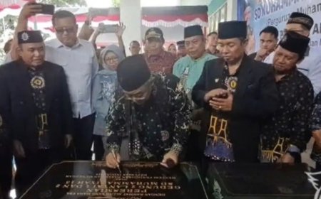 Abdul Mu’ti Resmikan Gedung Baru SD Muhammadiyah 15 Surabaya