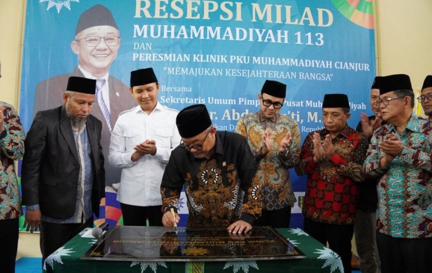 Abdul Mu’ti Resmikan Klinik Pratama PKU Muhammadiyah Cianjur