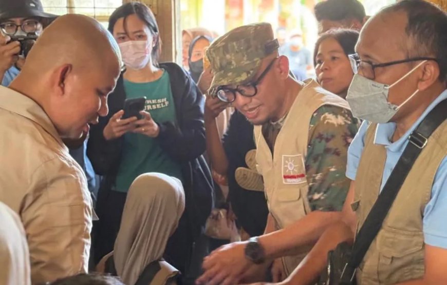 Wamenhaj Dahnil Anzar Simanjuntak Salurkan Ribuan Bantuan Pascabanjir di Aceh Tamiang