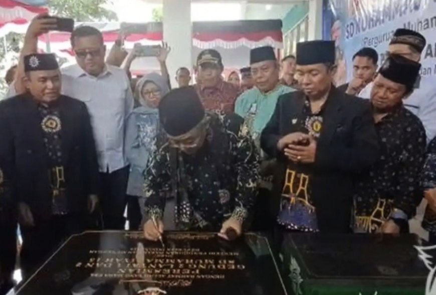 Abdul Mu’ti Resmikan Gedung Baru SD Muhammadiyah 15 Surabaya