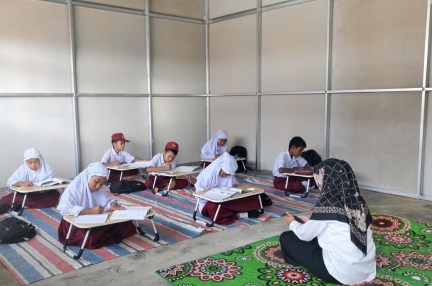 MDMC Fasilitasi Sekolah Darurat SD 100207 Tandihat di Tapanuli Selatan
