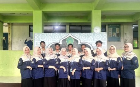 Mahasiswa UMS Revitalisasi Perpustakaan Sekolah, Perkuat Literasi dan Akses Digital Siswa