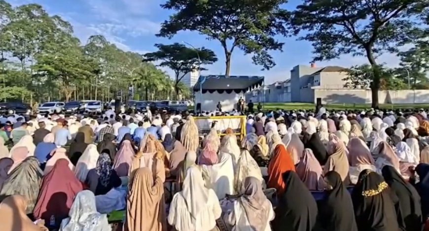 Ribuan Warga Muhammadiyah Salat Id di Bekasi, Dadang Kahmad Ajak Jaga Amal Ramadan