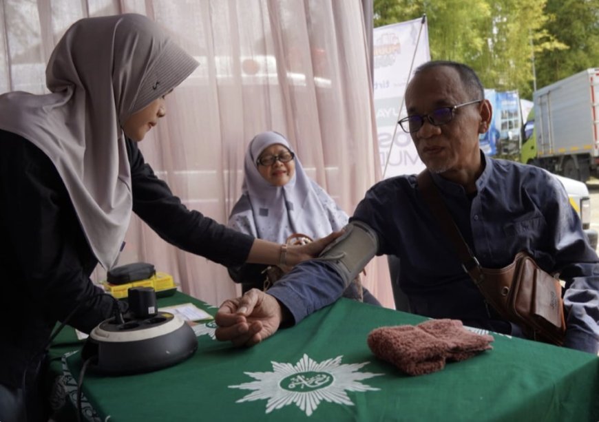 Lazismu Dirikan Posko Mudik di Brebes dan Merak, Layani Kesehatan Pemudik