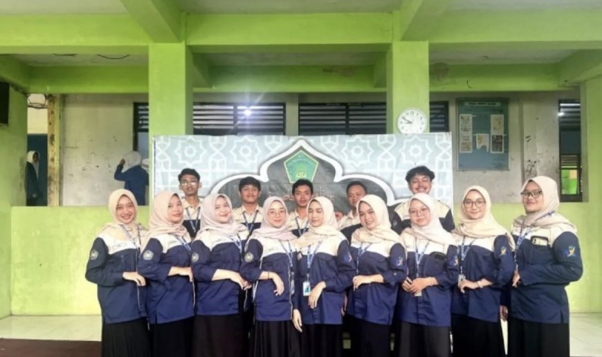 Mahasiswa UMS Revitalisasi Perpustakaan Sekolah, Perkuat Literasi dan Akses Digital Siswa