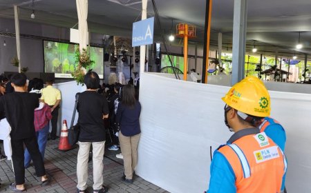 PLN Pastikan Listrik Andal saat Ibadat Jumat Agung di Katedral Jakarta