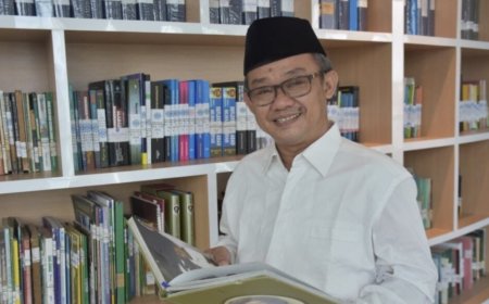 Abdul Mu’ti Resmikan Fasilitas Digital di TK Aisyiyah Ngaliyan Semarang