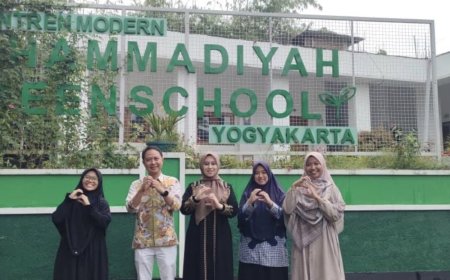 Hilman Latief Tinjau Pesantren Modern Muhammadiyah Green School Yogyakarta
