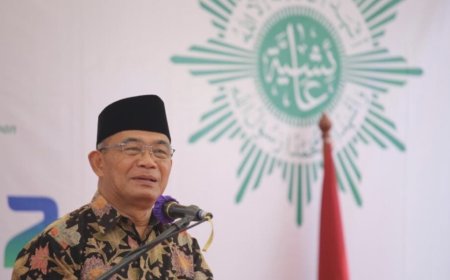 Muhadjir Effendy Dorong Penguatan UMKM dan Islam Moderat