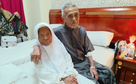 Jamaah Haji Lansia Asal Brebes Sempat Terpisah, Pertemuan Haru di Madinah Usai Dirawat