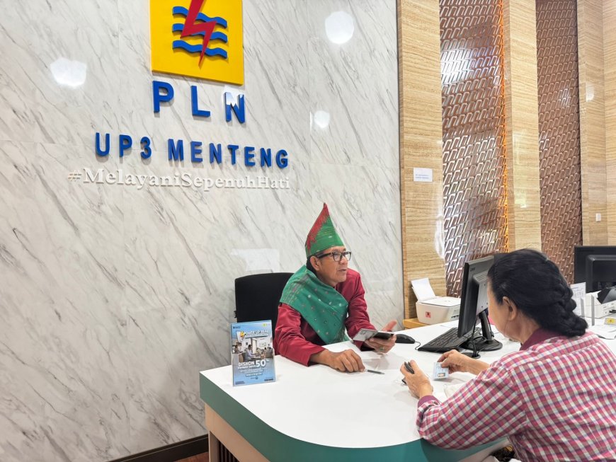 Semangat Kartini di PLN UID Jakarta Raya, Pegawai Berkebaya Layani Pelanggan