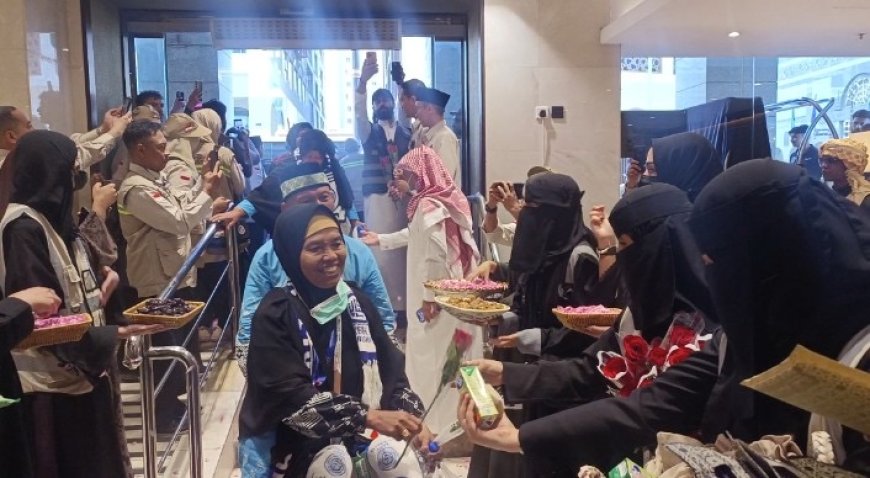 Kloter Perdana Haji 2026 Tiba di Madinah, Jemaah Disambut Hangat dan Tanpa Kendala