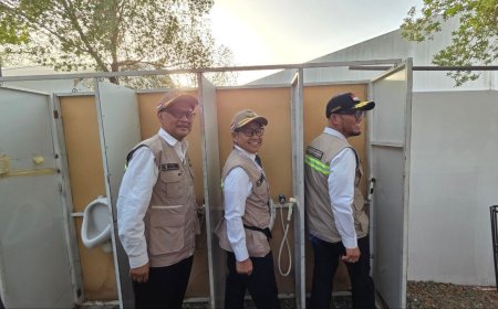 Kemenhaj Evaluasi Fasilitas Toilet Haji di Arafah, Fokus pada Kenyamanan Jemaah Lansia