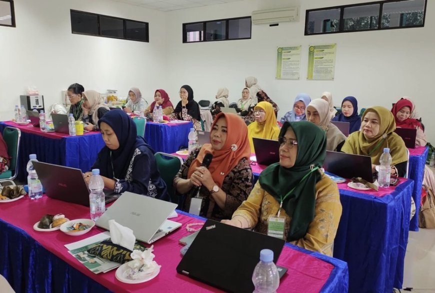 FKK UMJ Perkuat Kompetensi Pembimbing Klinik Lewat Pelatihan Preseptor Mentor Profesi Bidan