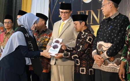 Wamendikdasmen: Lulusan Pesantren Harus Jadi Generasi Rabbani dan Siap Hadapi Era AI