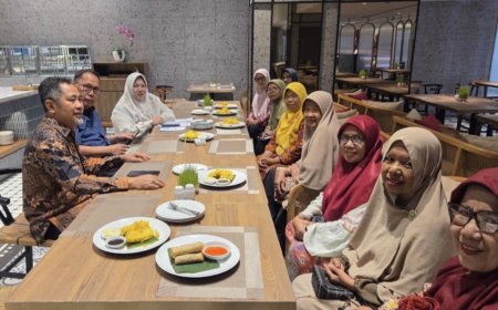 UM Palembang dan PDA Lubuk Linggau Perkuat Sinergi Pendidikan, Serahkan Bantuan Mikroskop untuk ITMS