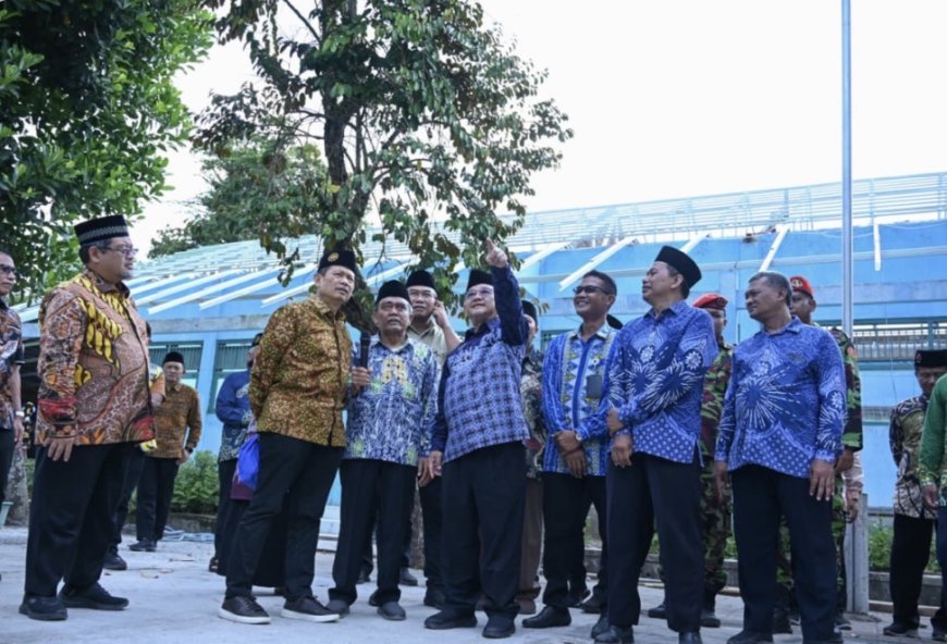 Abdul Mu’ti Gerak Cepat Bantu MTs Muhammadiyah 4 Bulu yang Tertimpa Musibah Atap Roboh