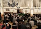 Tangis dan Doa Iringi Kepergian Prof. Siti Chamamah Soeratno di Masjid Gedhe Kauman