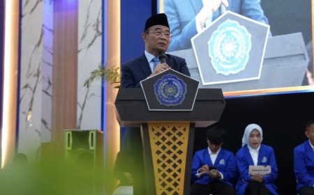 Muhadjir Effendy: Lulusan Muhammadiyah Harus Adaptif, Berkarakter, dan Siap Hadapi Era AI