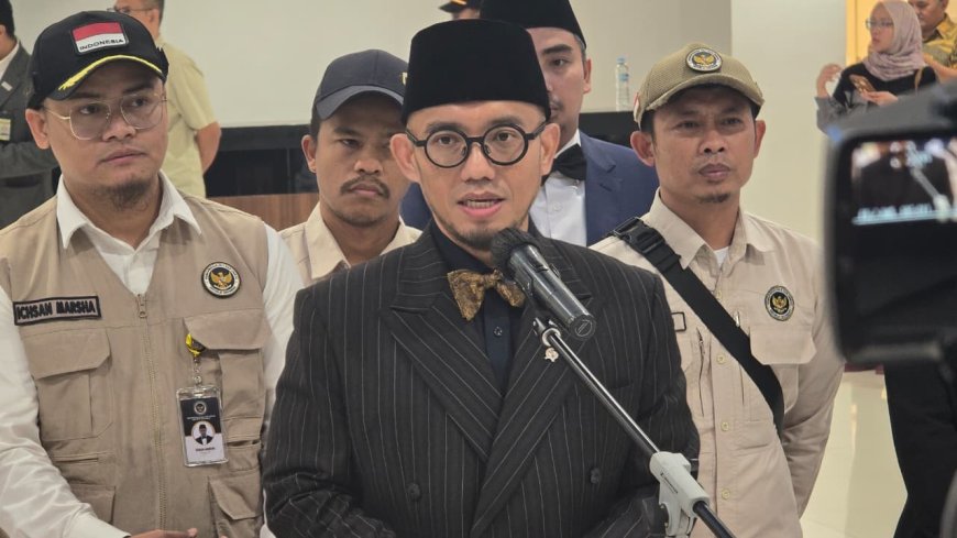 Wamenhaj Sambut Kepulangan 373 Petugas Haji, Tegaskan Evaluasi dan Peringatkan Modus Penipuan Rekrutmen PPIH